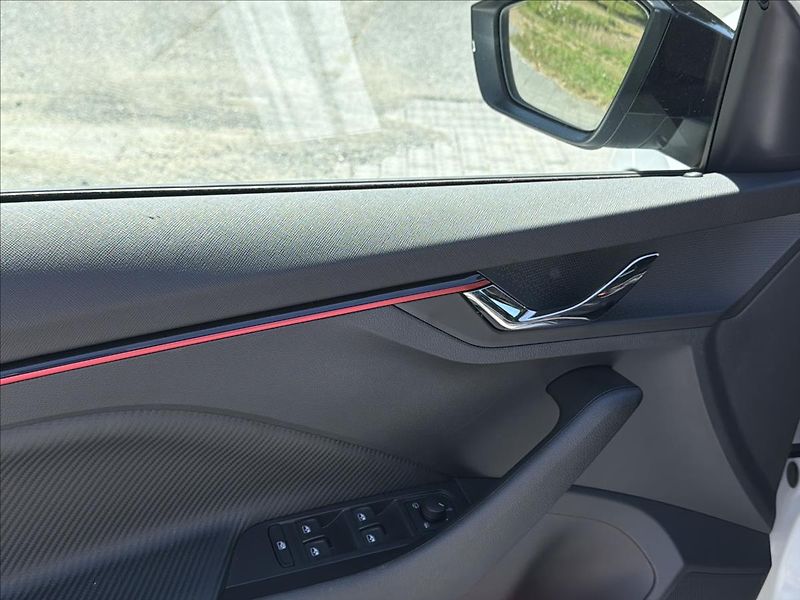 Škoda Kamiq 1,5 TSI 110 kW DSG Monte Carlo - fotka 36 z 36