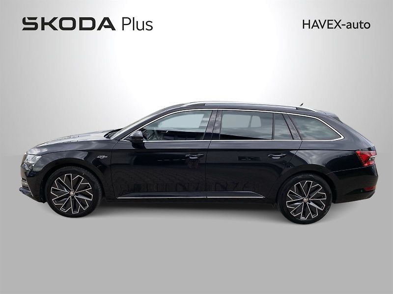 Škoda Superb (2023) Combi 2.0 TDI DSG L&K - fotka 3 z 35