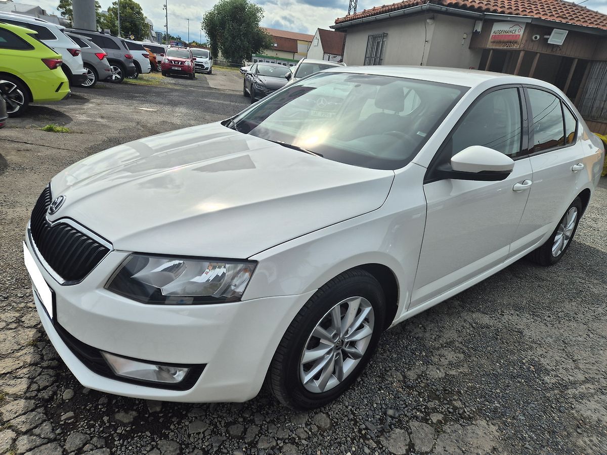 Škoda Octavia 1,6 TDI 81kW Ambition plus, CZ