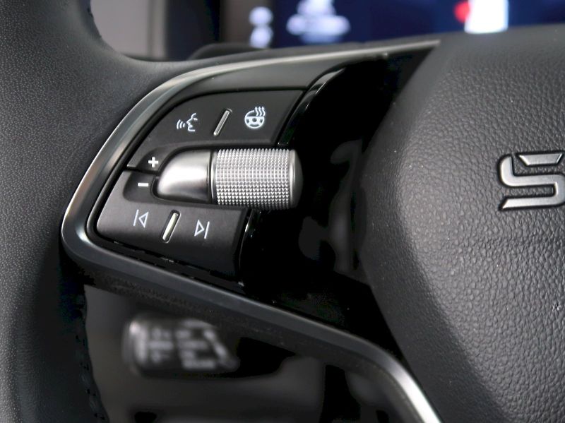 Škoda Karoq (2025) TOP SELECTION 1.5TSI 110KW DSG - fotka 20 z 41