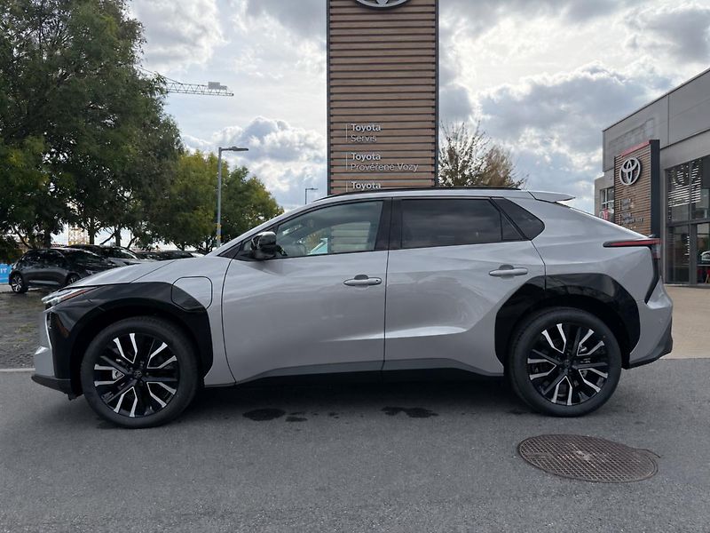 Toyota bZ4X Executive 73.1 kWh - fotka 3 z 5