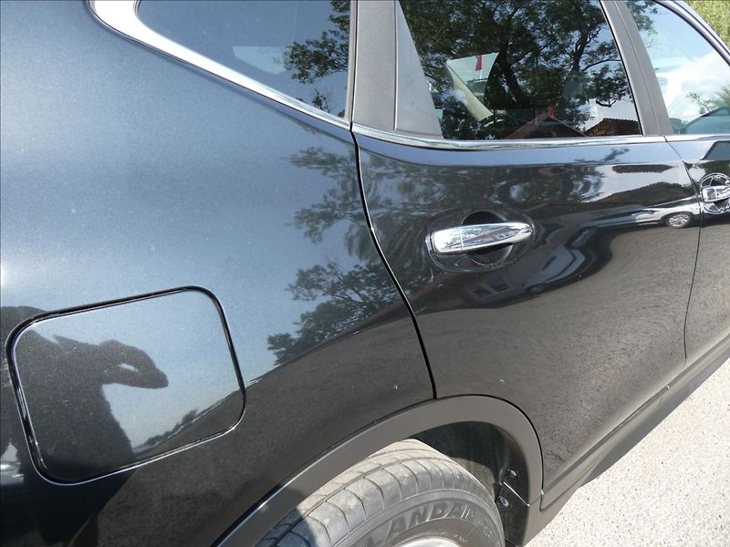 Nissan X-Trail 2,0 dCi 130kW 4x4 DPH, ČR - fotka 13 z 41