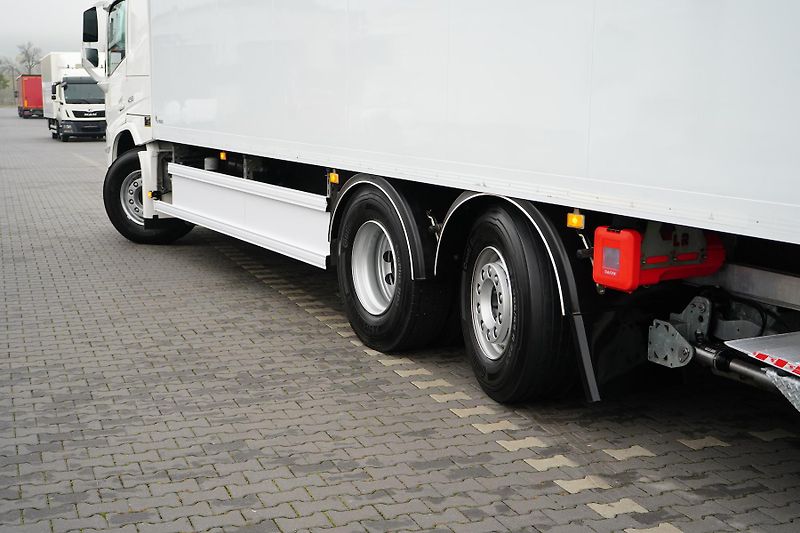 Volvo FM (2023) 430 / ACC / E 6 / KONTENER + W - fotka 19 z 45