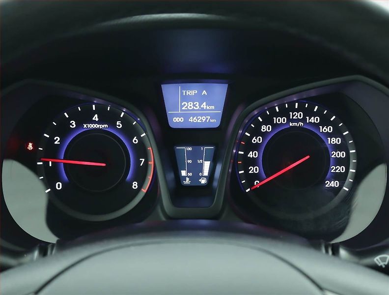 Hyundai ix20 (2015) 1.6 CVVT, Navi, Tempomat - fotka 11 z 16