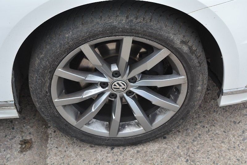 Volkswagen Passat VARIANT - fotka 5 z 18