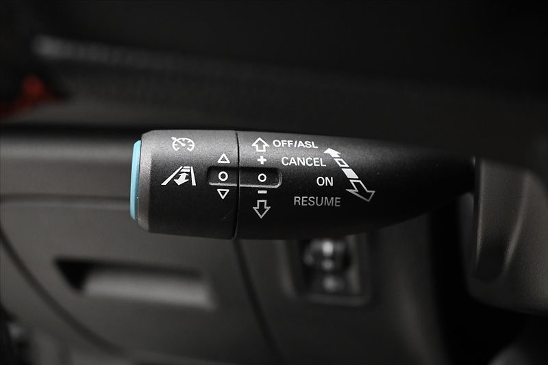 MG EHS 1,5 TGI PHEV 119kW AT Luxury Z - fotka 23 z 32