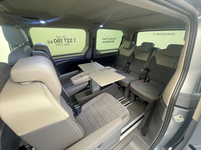 Volkswagen Multivan Long Life 1,5 TSI PHEV 4MOT - fotka 27 z 30