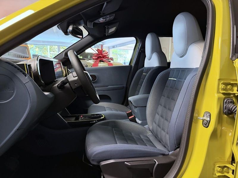 Fiat Grande Panda Electric (2025) 44kWh 113k La Prima - fotka 7 z 20