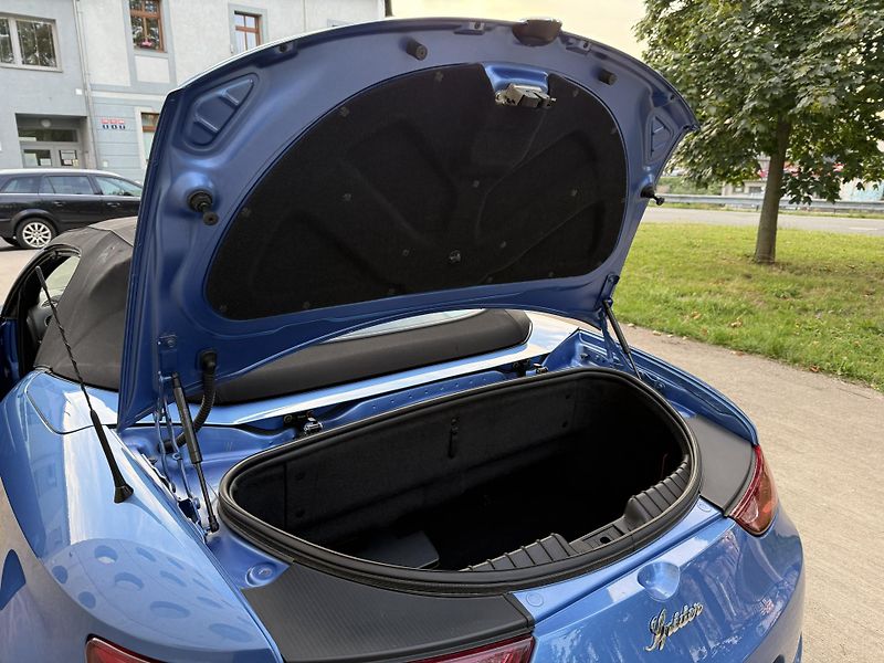 Alfa Romeo Spider (2026) 2.2JTS, nehavarované - fotka 7 z 20