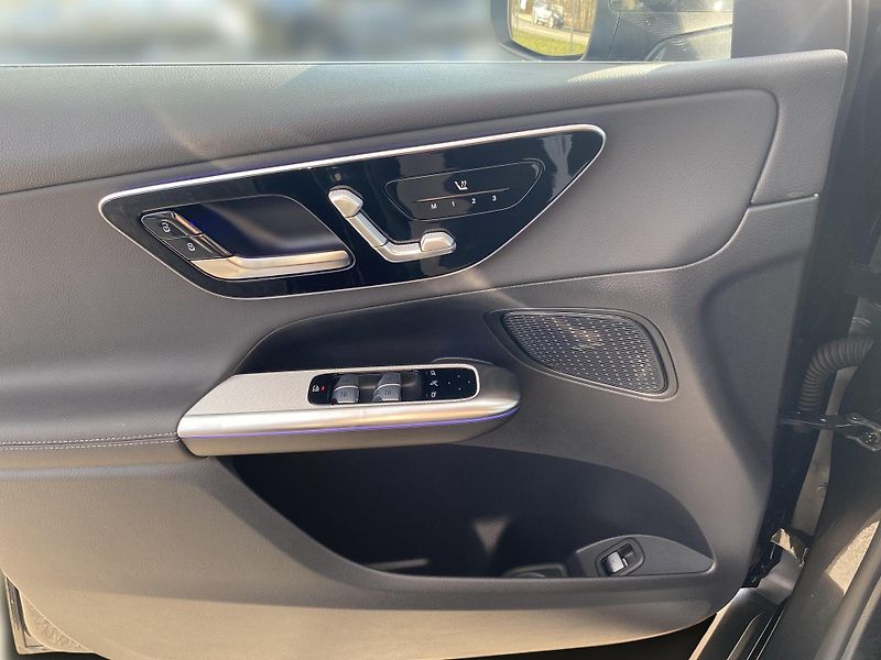 Mercedes-Benz GLC GLC 220d 4M kupé AVANTGARDE - fotka 23 z 27