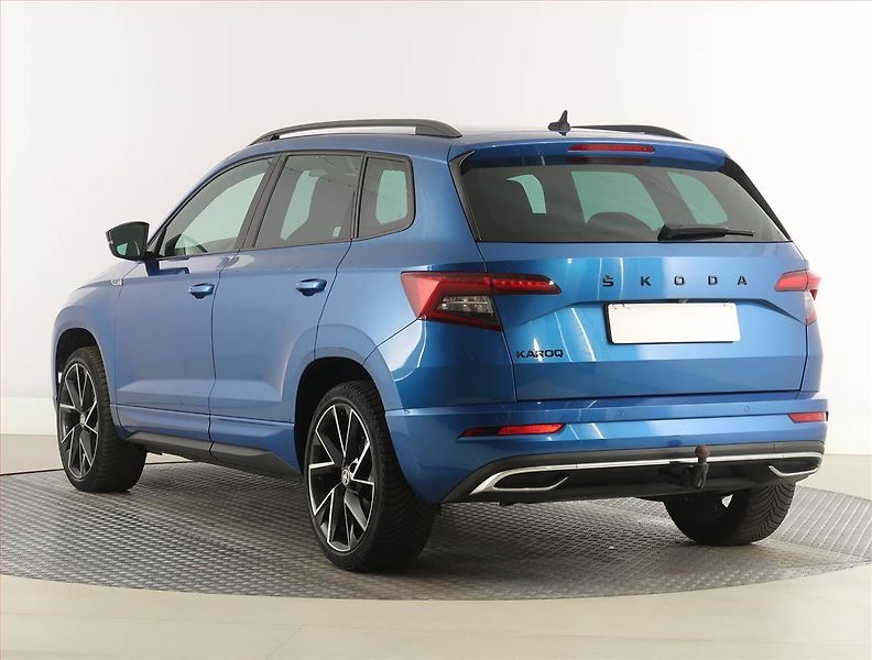 Škoda Karoq (2021) Sportline 1.5 TSI, digi klima - fotka 4 z 28