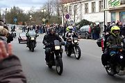 Z příjezdu spanilé jízdy motocyklů do Poděbrad.