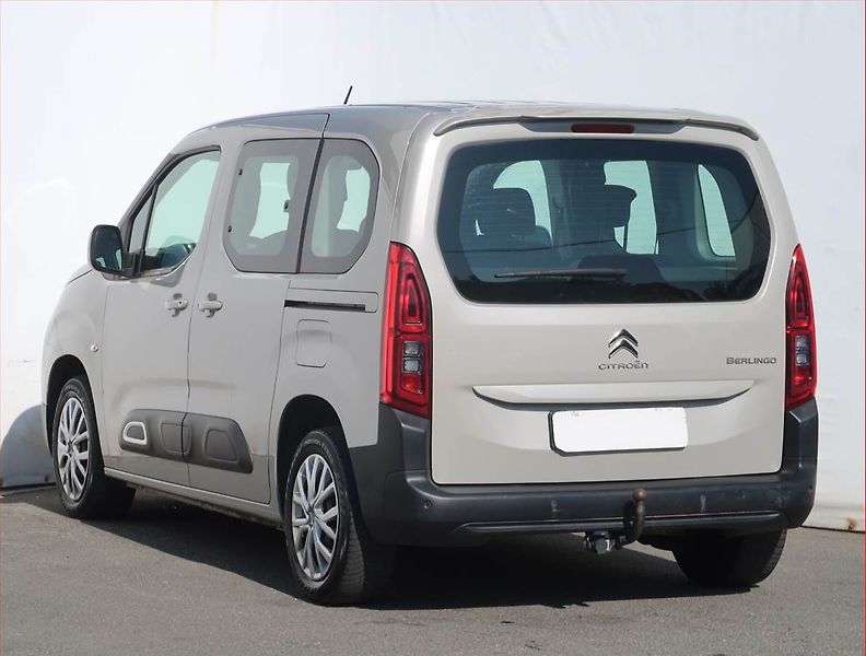 Citroën Berlingo (2021) 1.2 PureTech, 5Míst, ČR - fotka 4 z 18