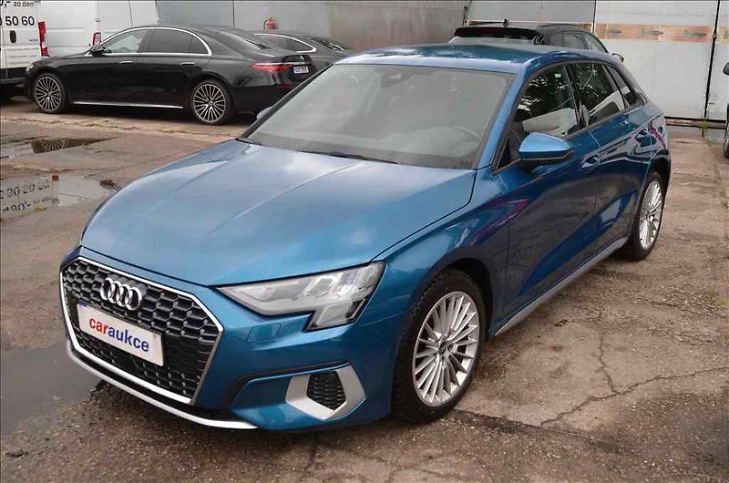 Audi A3 (2021) 1,5 SPORTBACK - fotka 1 z 16