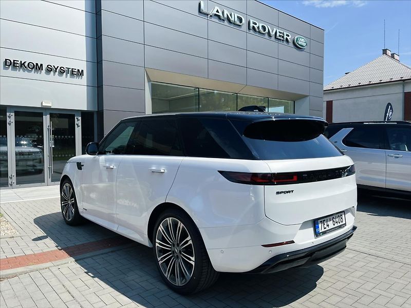 Land Rover Range Rover Sport 3,0 Autobiography D350 AWD - fotka 6 z 12