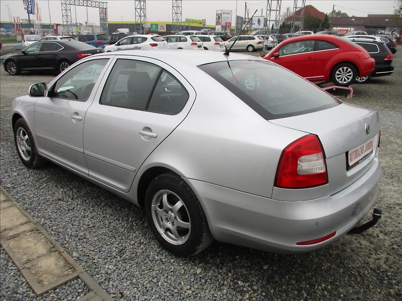 Škoda Octavia 1,4 TSI Elegance,klima,servis, - fotka 7 z 30