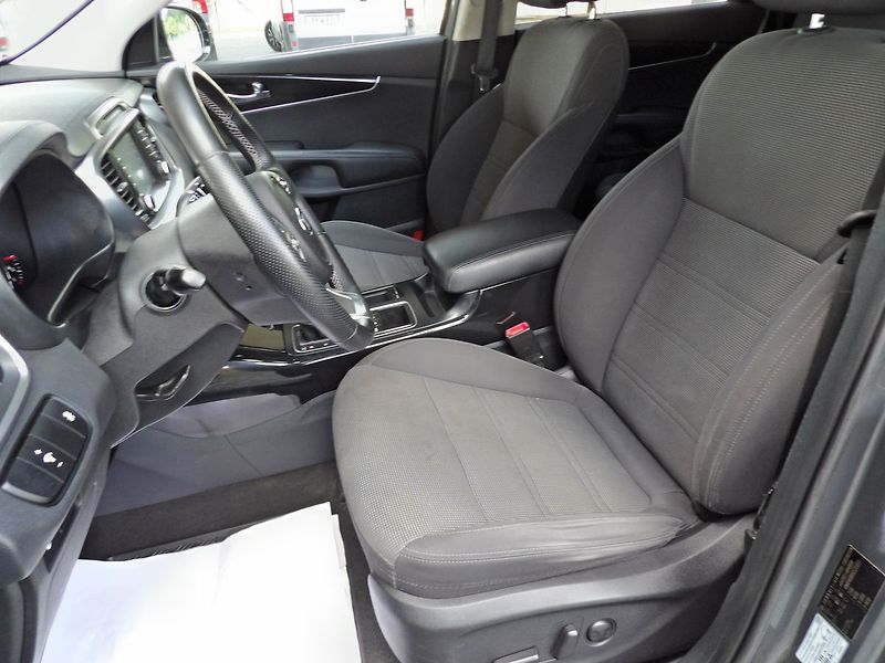 Kia Sorento 2.2CRDi Comfort Tažné ČR DPH - fotka 19 z 31