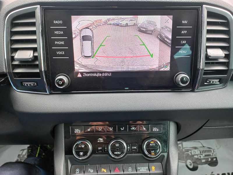 Škoda Karoq (2023) 1.5TSi 110kW DSG ČR DPH  - fotka 19 z 23