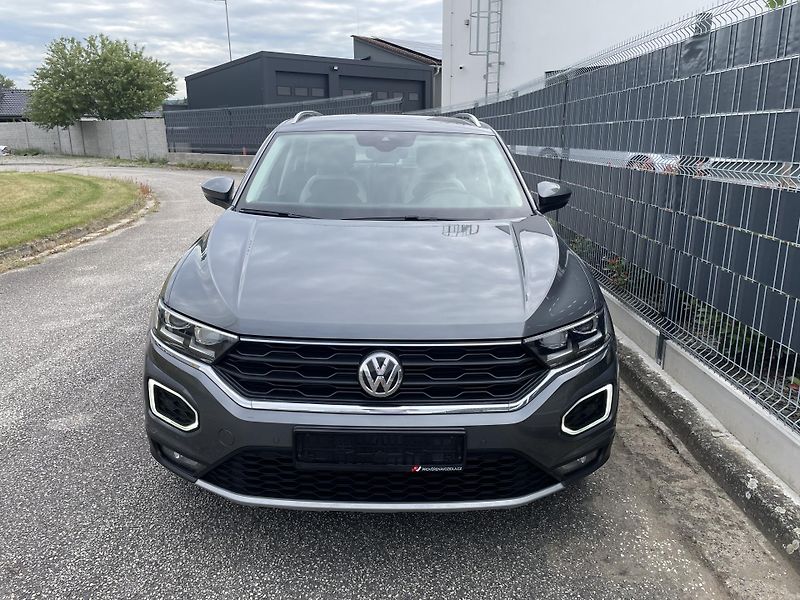 Volkswagen T-Roc (2019) 2.0 TDI 110 kW DSG SPORT - fotka 7 z 34