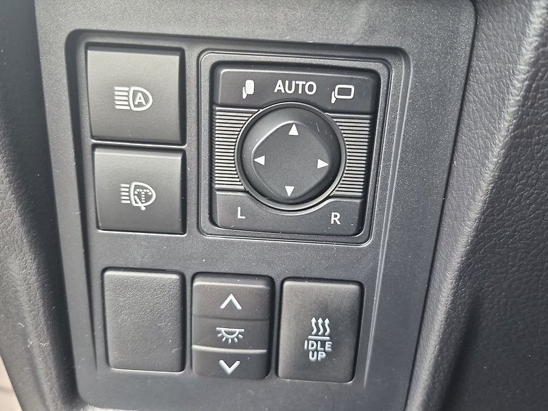 Toyota Land Cruiser LC 150 2,8 D-4D 4x4 6AT Comfor - fotka 22 z 29