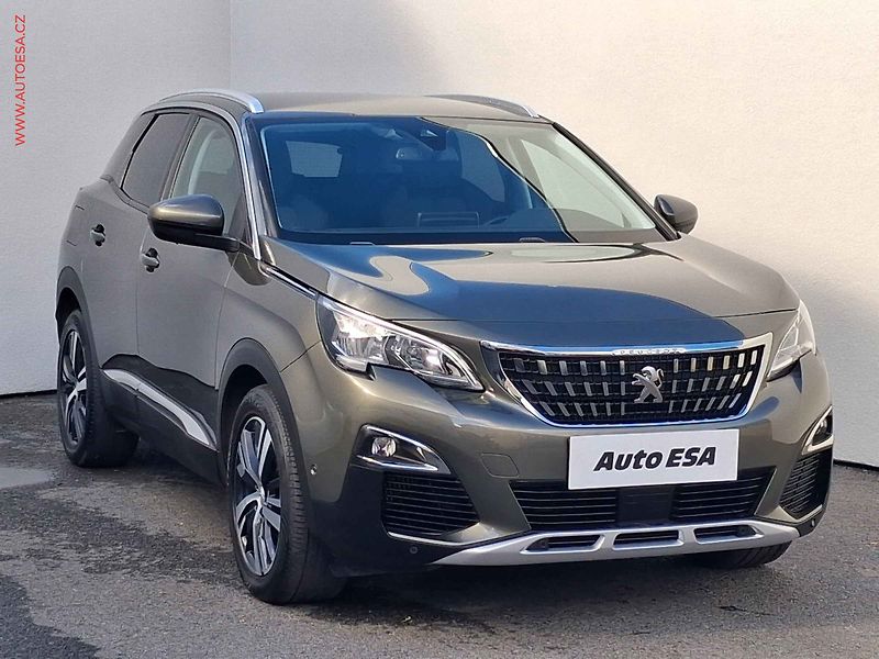 Peugeot 3008 (2020) 1.2 PT, Allure, AT, navi, TZ - fotografie inzerátu