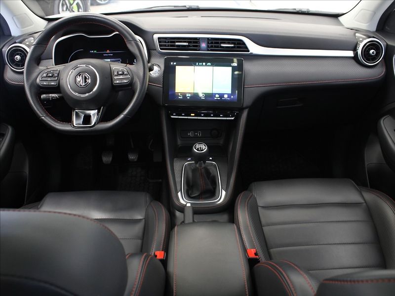 MG ZS 1,0 Turbo 82kW Eleg.PANO 52tkm - fotka 8 z 27