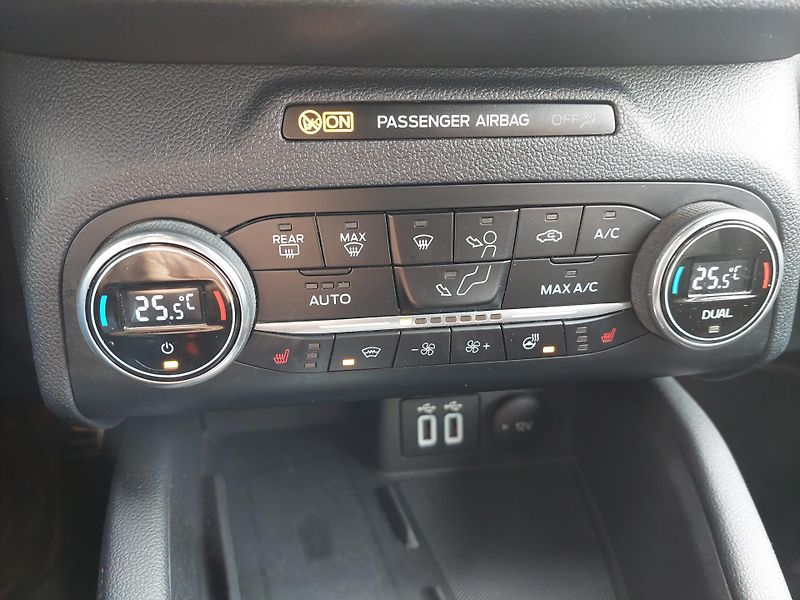 Ford Kuga (2021) III. TDCi ST Line  88kW - fotka 15 z 45