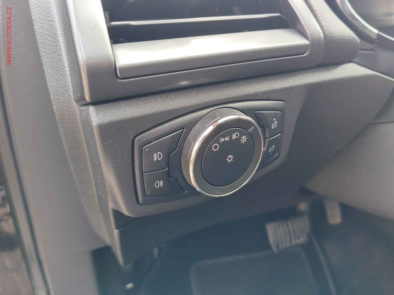 Ford Mondeo (2016) 2.0TDCi 4x4, 2.maj,ČR, AT - fotka 15 z 18
