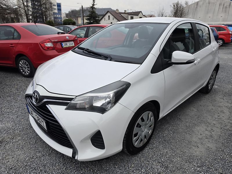 Toyota Yaris 1.0 VVTi Klimatizace  - fotka 2 z 19