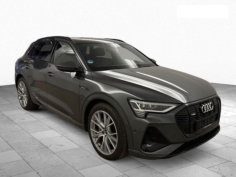 Audi e-tron 55 QUATTRO 300kw S LINE SOH97% - fotka 2 z 8