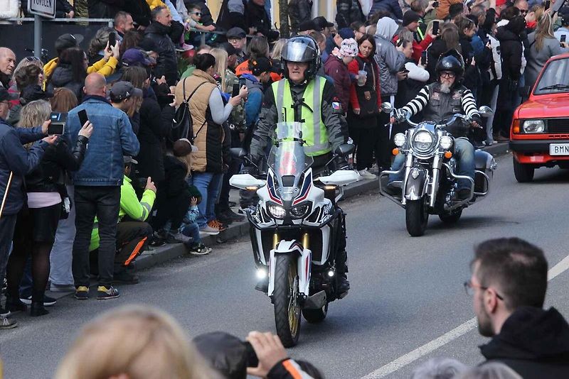 V Příbrami se sjela historická auta a motorky v rámci tradiční akce Česká Route 66.