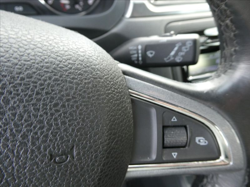 Škoda Rapid 1,2 TSI 77kW Style Spaceback - fotka 32 z 36