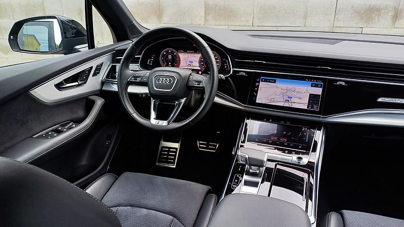 Audi Q7 S-LINE 3.0TDI WEBASTO B&O 1ČR  - fotka 19 z 44