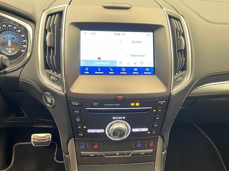 Ford S-MAX 2,5 FHEV Vignale 140KW  7 míst - fotka 15 z 57