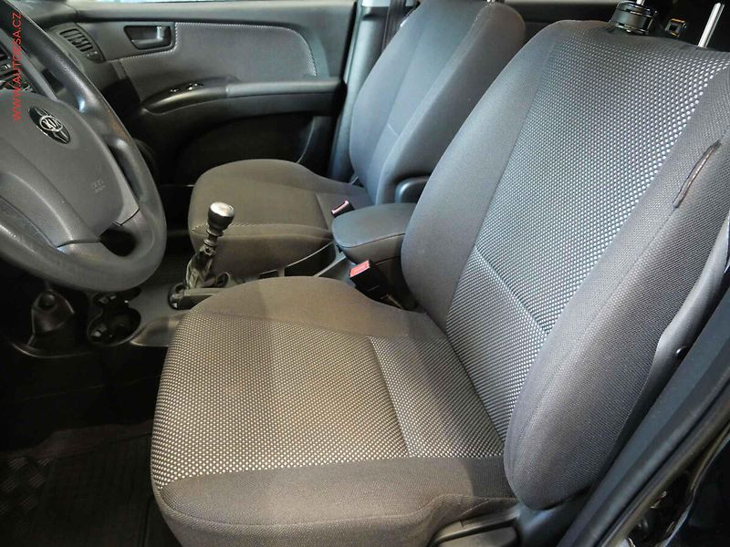Kia Sportage (2007) 2.0CRDi, ČR, AC, temp - fotka 9 z 18