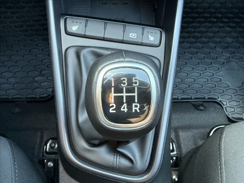Hyundai i20 1,2 DPI 57kW Smart - fotka 19 z 25