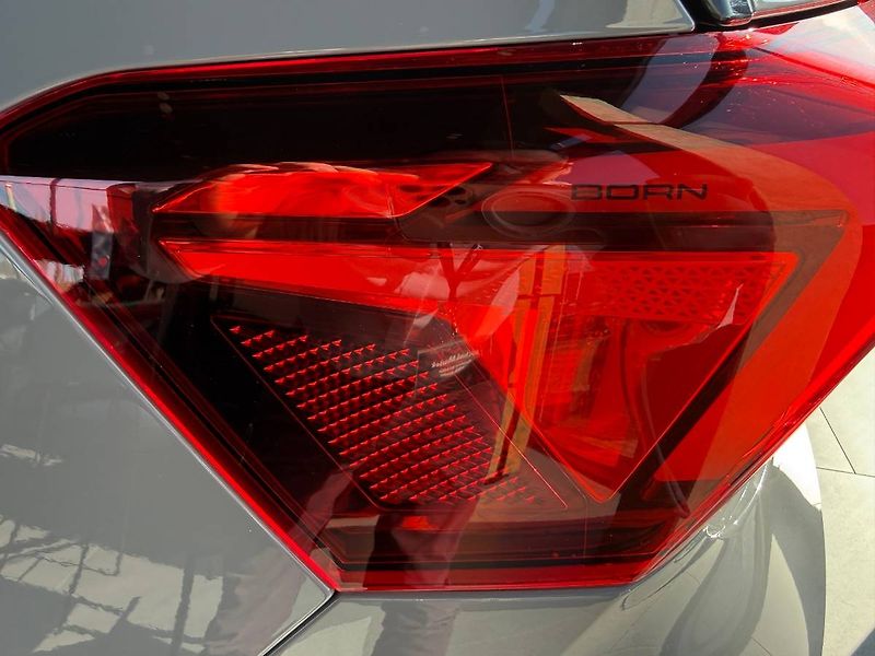 Cupra Born (2023) e-Boost 58kWh 170kW  AUTO - fotka 21 z 24