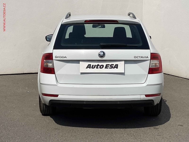 Škoda Octavia (2017) 1.0TSI, ČR, DSG, AC - fotka 5 z 16