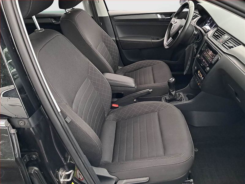 Škoda Rapid (2019) Style 1.0 TSI, ČR,1.maj - fotka 9 z 18
