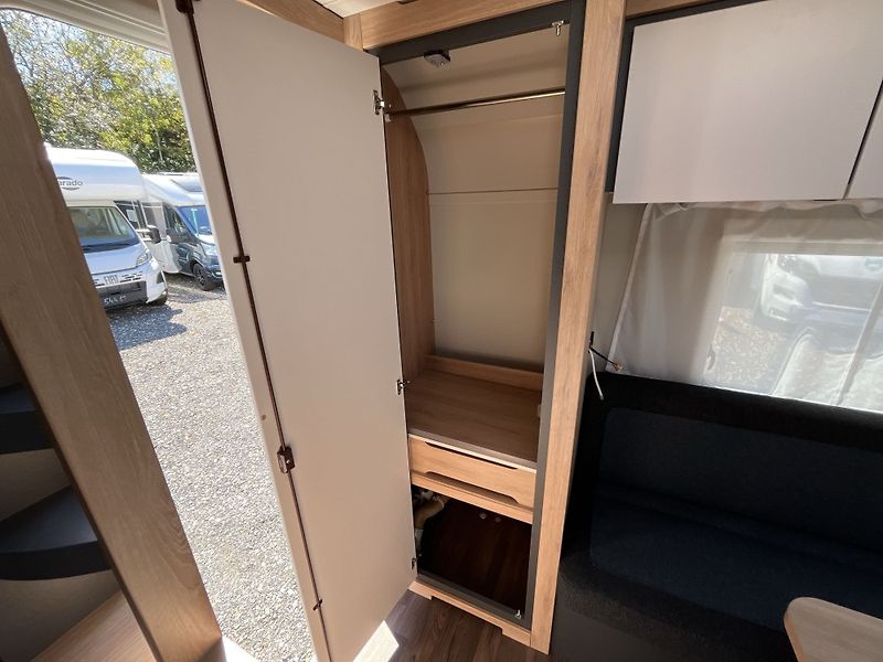 Knaus (2027) Sport 420 QD - fotka 11 z 19