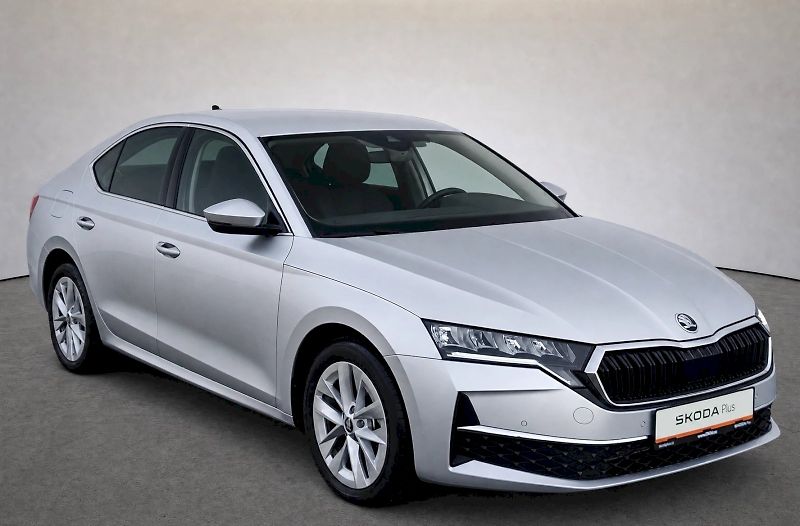 Škoda Octavia (2025) Top Selection 1,5 Tsi 110 Kw D - fotka 37 z 42