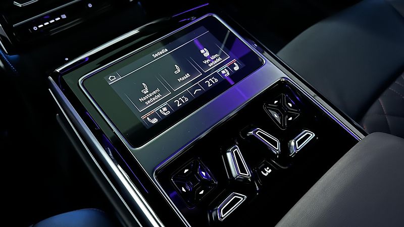 Audi S8 TOP STAV - fotka 28 z 51