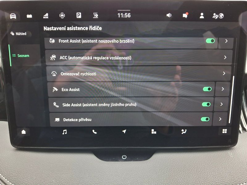 Škoda Superb (2025) Combi iV SportLine DSG 1,5TSi - fotka 26 z 35