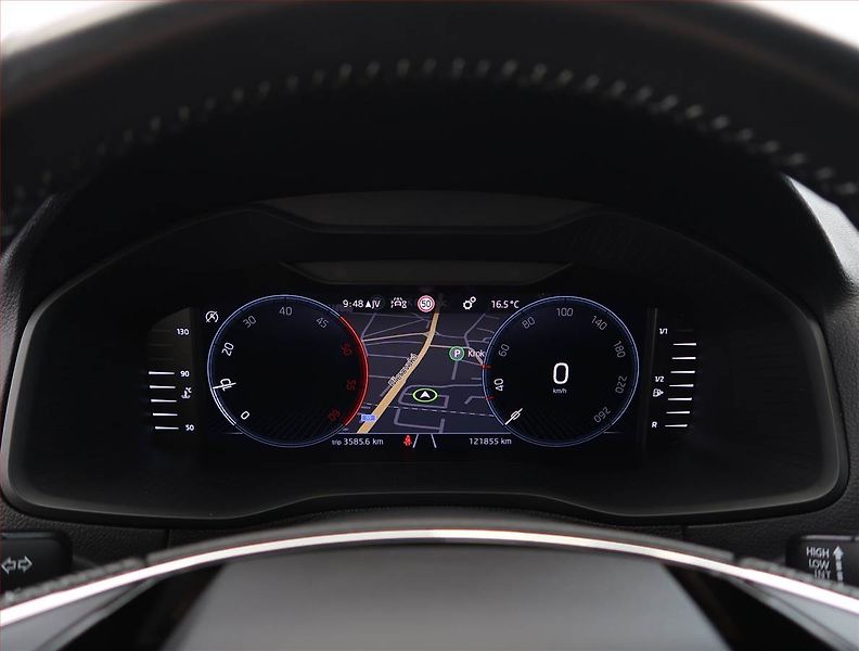 Škoda Karoq (2022) Sportline 2.0 TDI, digi klima - fotka 11 z 26