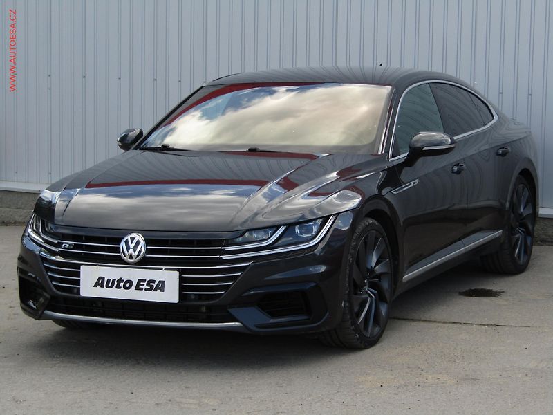 Volkswagen Arteon (2018) 2.0 TDi 4x4, ČR, R-Line - fotka 3 z 21