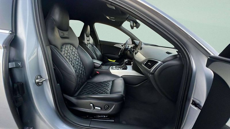 Audi A6 Avant 3.0 TDI Biturbo 4x4 (235 - fotka 24 z 32