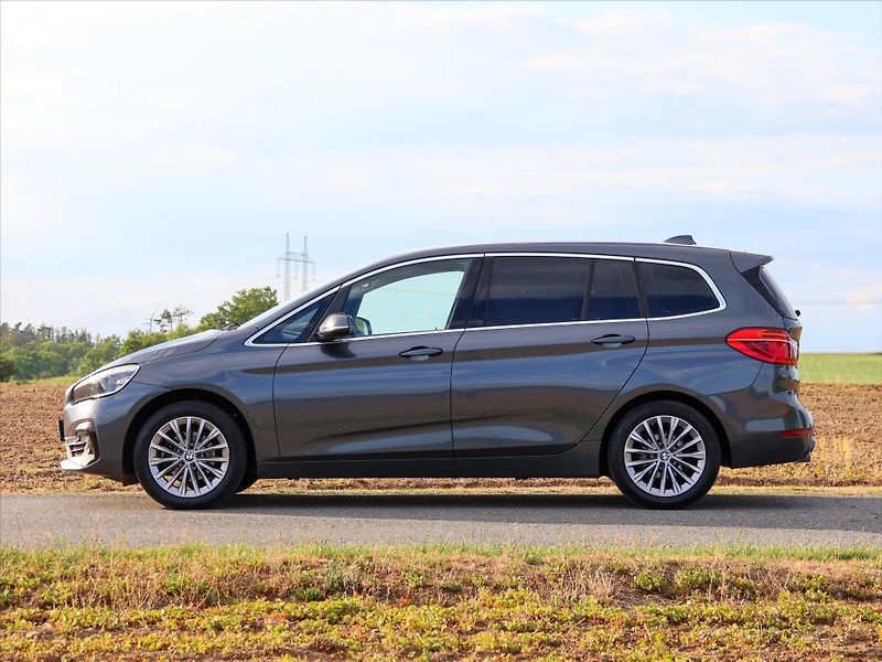 BMW Řada 2 1,5 216d Automat CZ Kůže LED - fotka 4 z 36