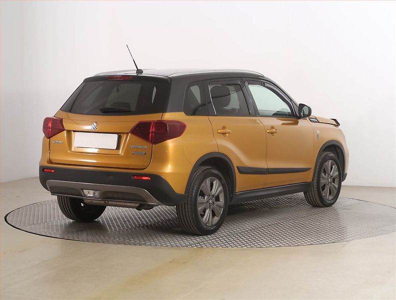Suzuki Vitara (2020) GL + 1.4 BoosterJet - fotka 5 z 19