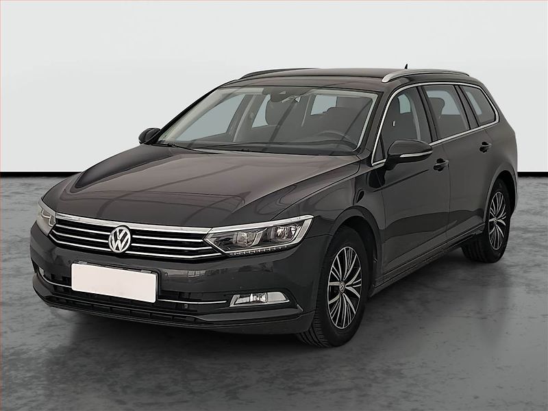 Volkswagen Passat (2019) 2.0 TDI, Serv.kniha, Navi - fotka 2 z 16