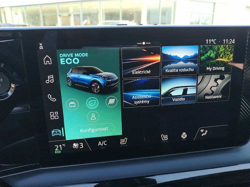 Nissan Micra EVOLVE 52kWh - fotka 23 z 29